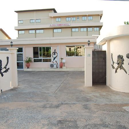 Global Summer Hotel Accra Luaran gambar