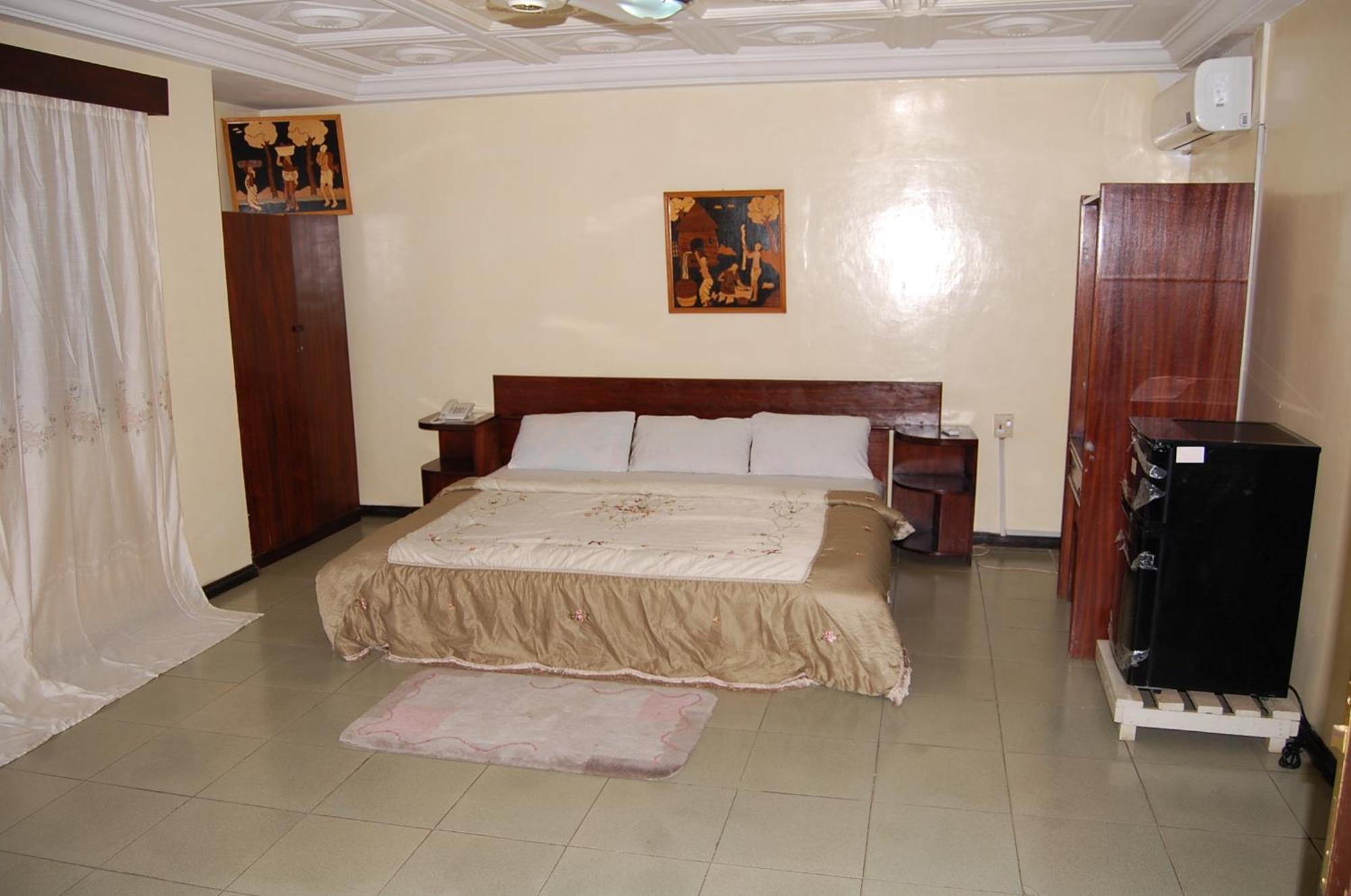 Global Summer Hotel Accra Luaran gambar