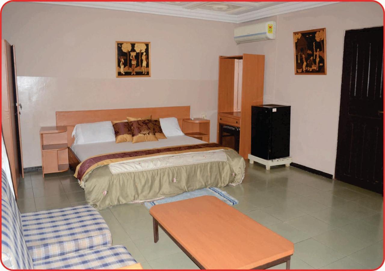 Global Summer Hotel Accra Luaran gambar
