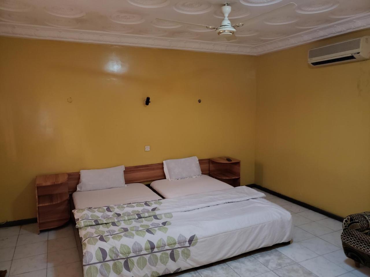 Global Summer Hotel Accra Luaran gambar